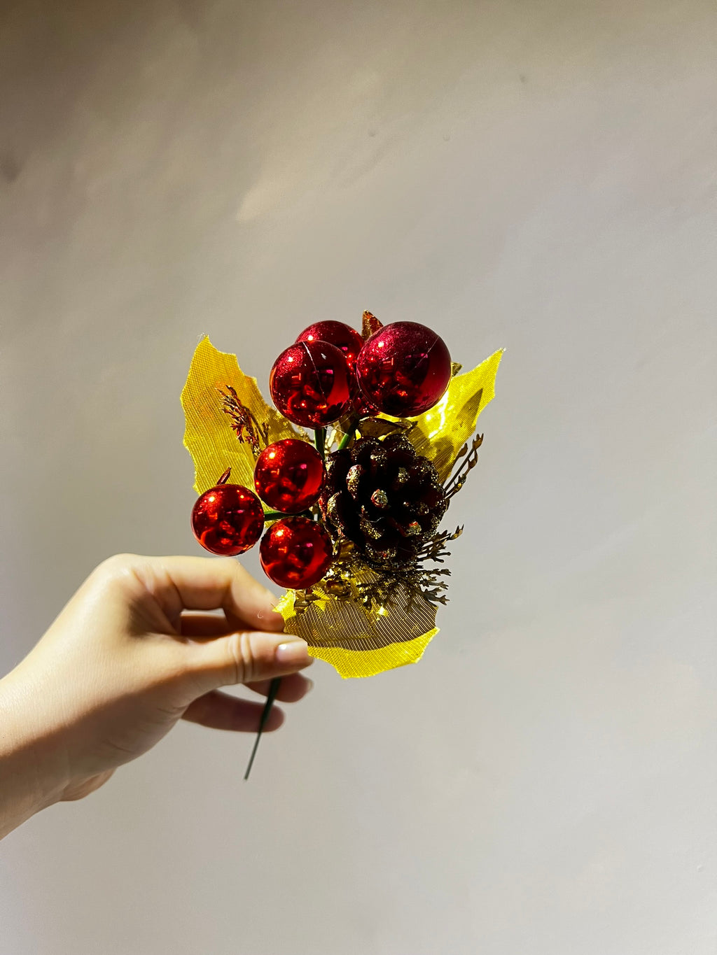 CELESTE Premium Christmas Floral w/ berries (Blue)