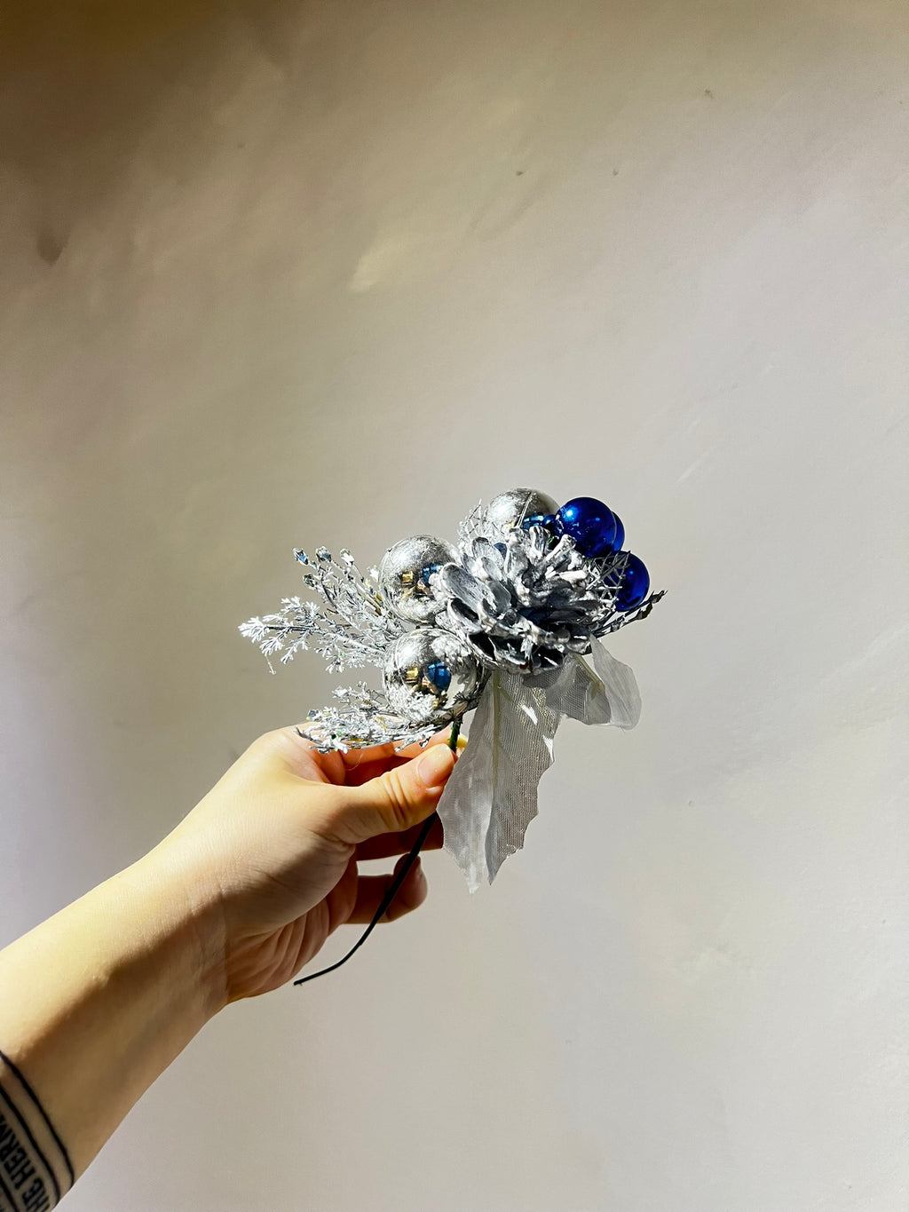 CELESTE Premium Christmas Floral w/ berries (Blue)