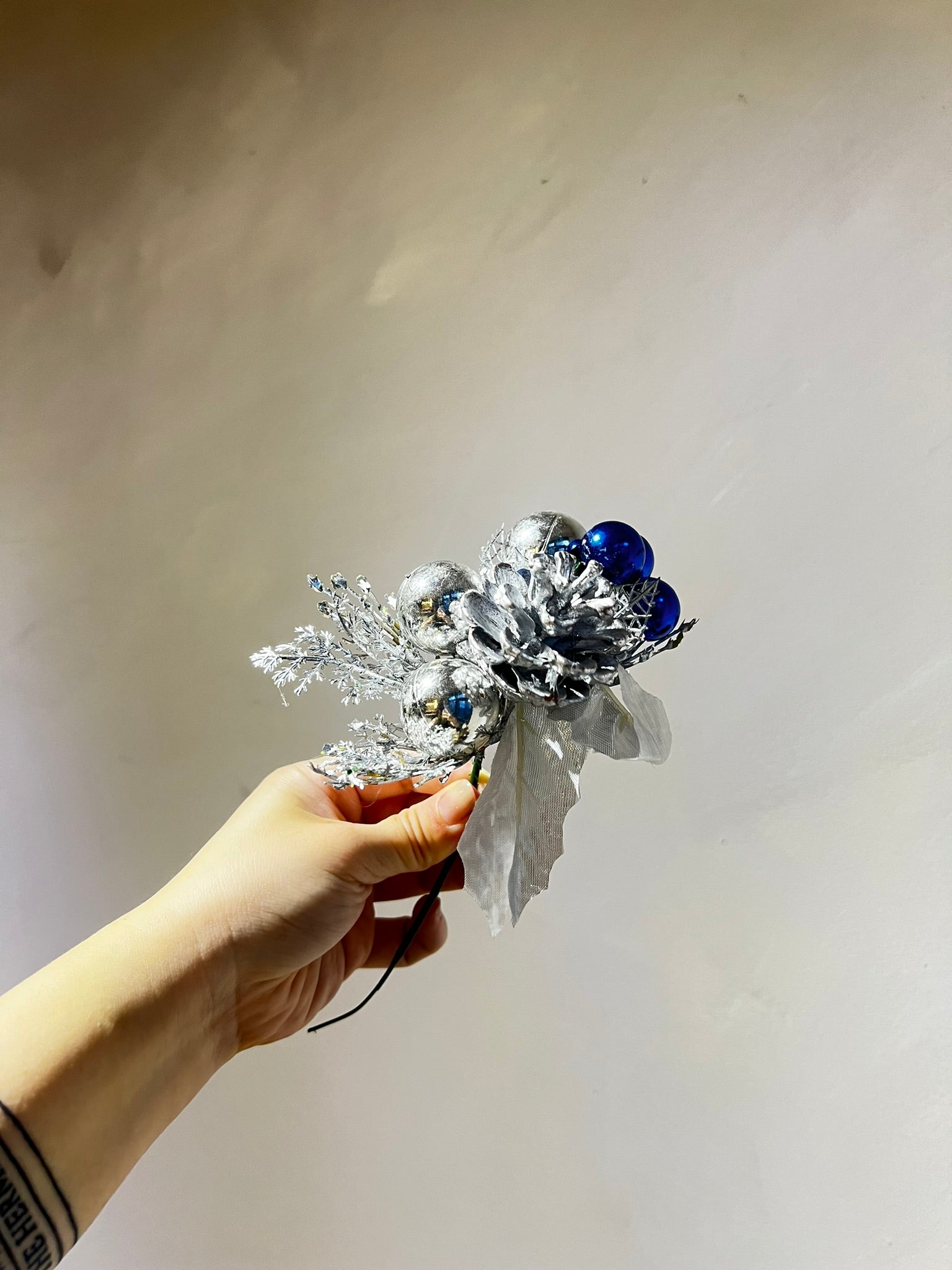 CELESTE Premium Christmas Floral w/ berries (Blue)