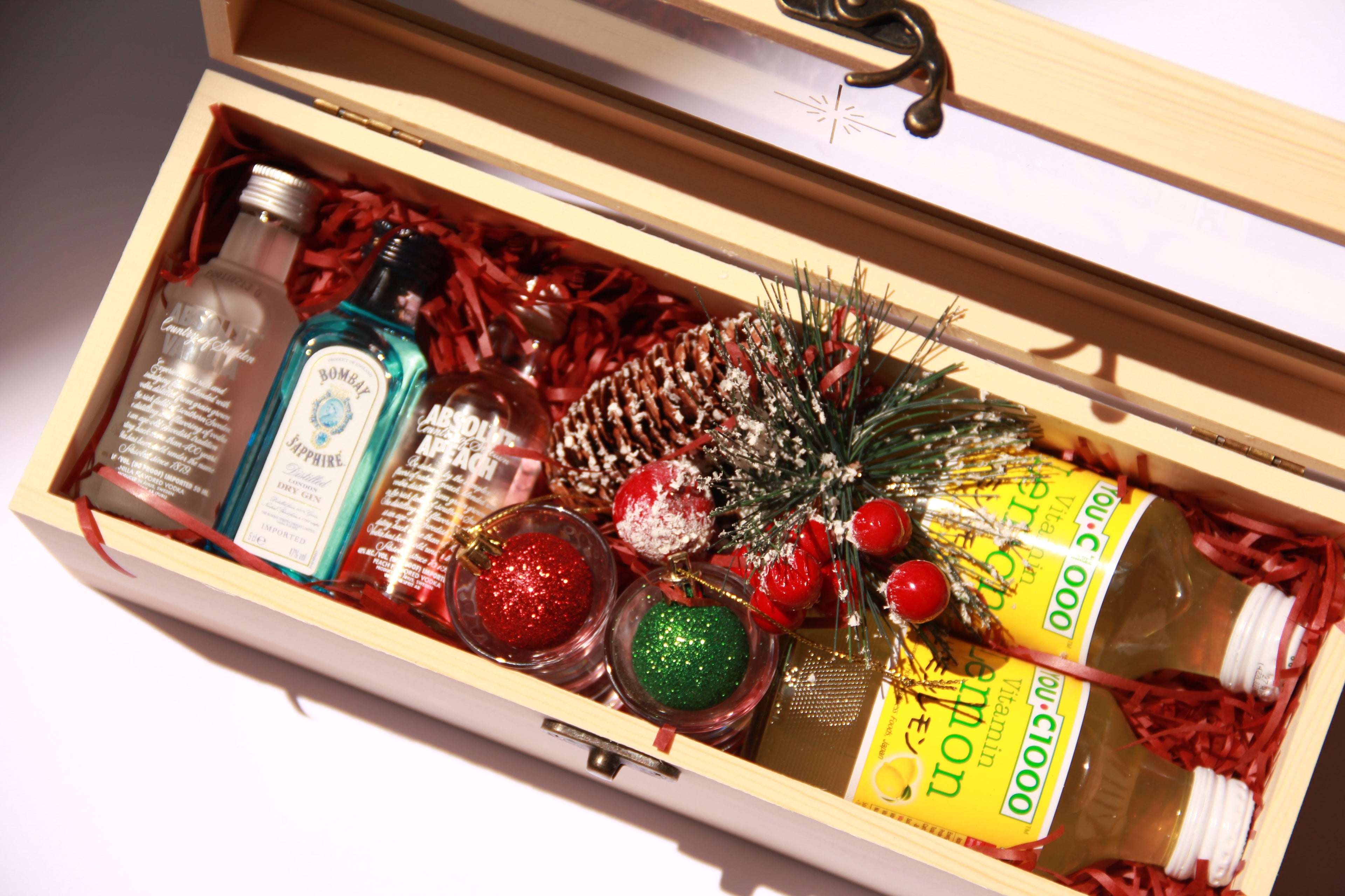 Custom a gift for an elderly