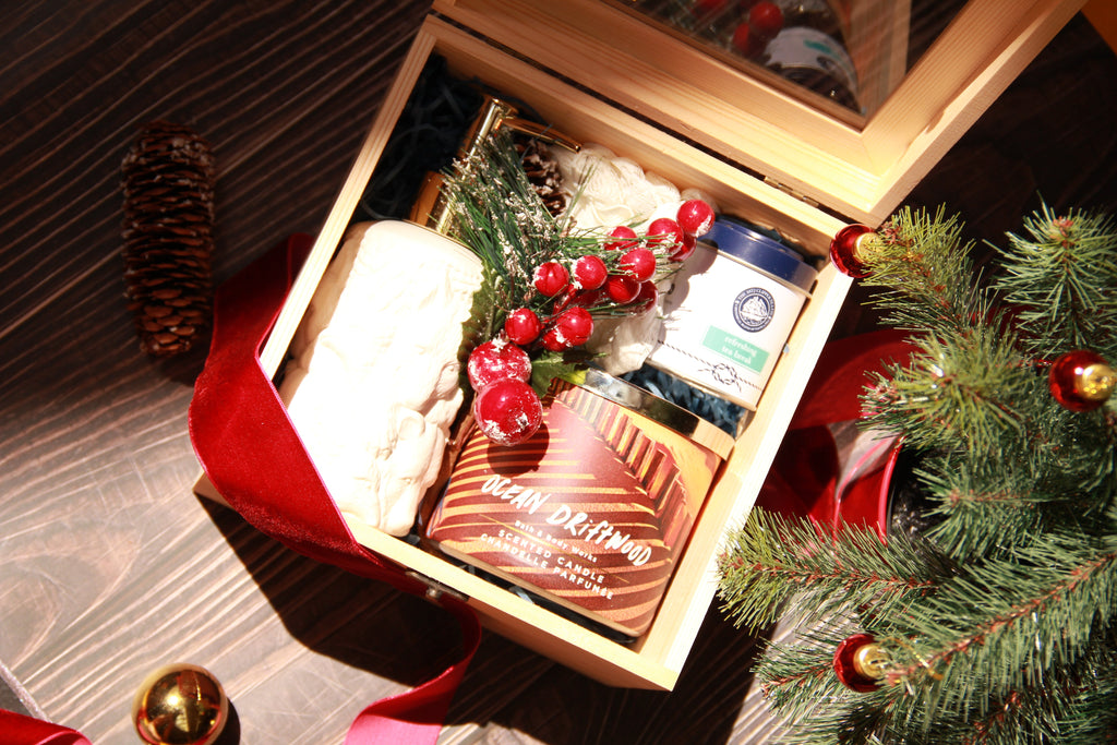 Custom a gift for an elderly