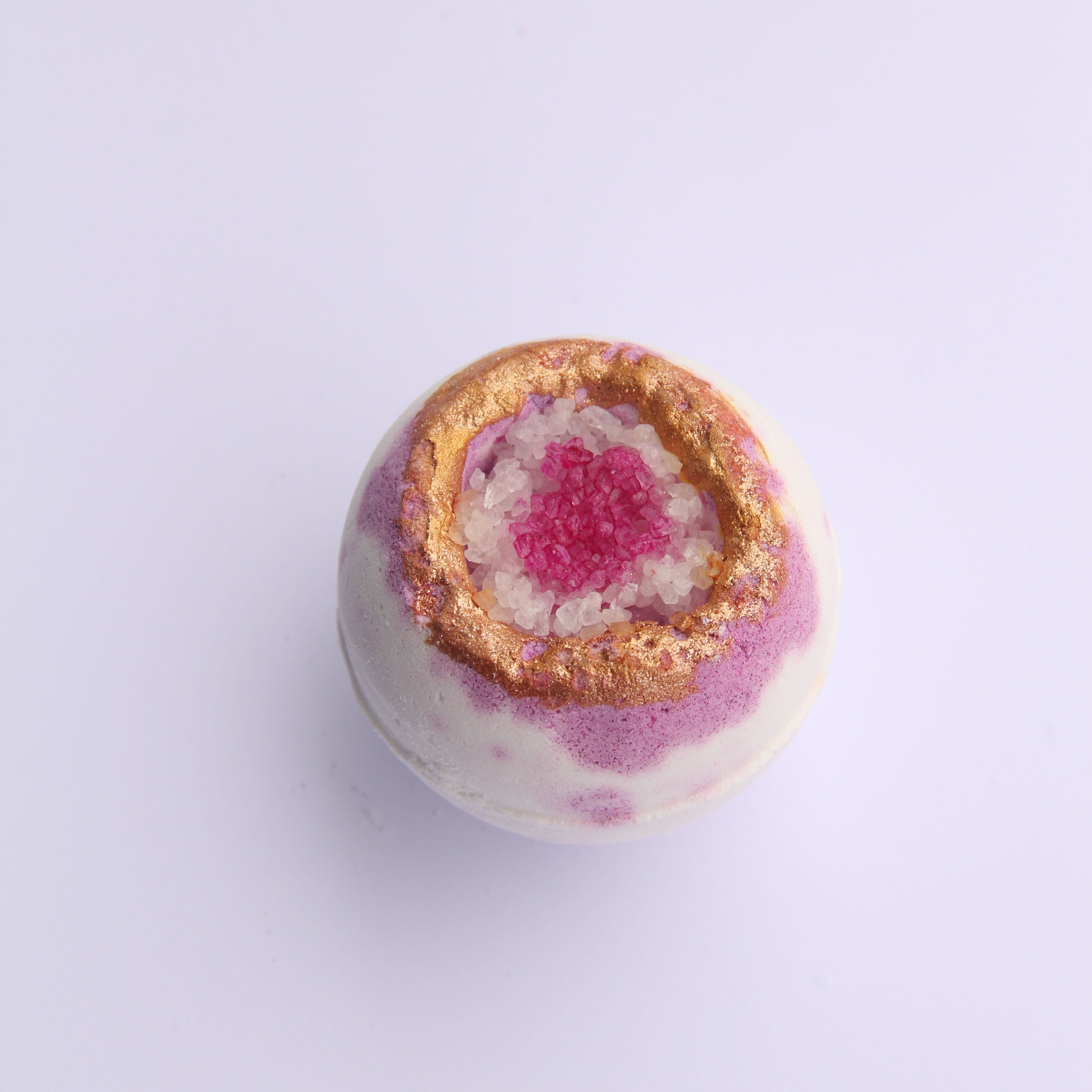 Myosotis Sylvatica GEODE Crystal Essential Oil & Mineral salts Bath Bomb