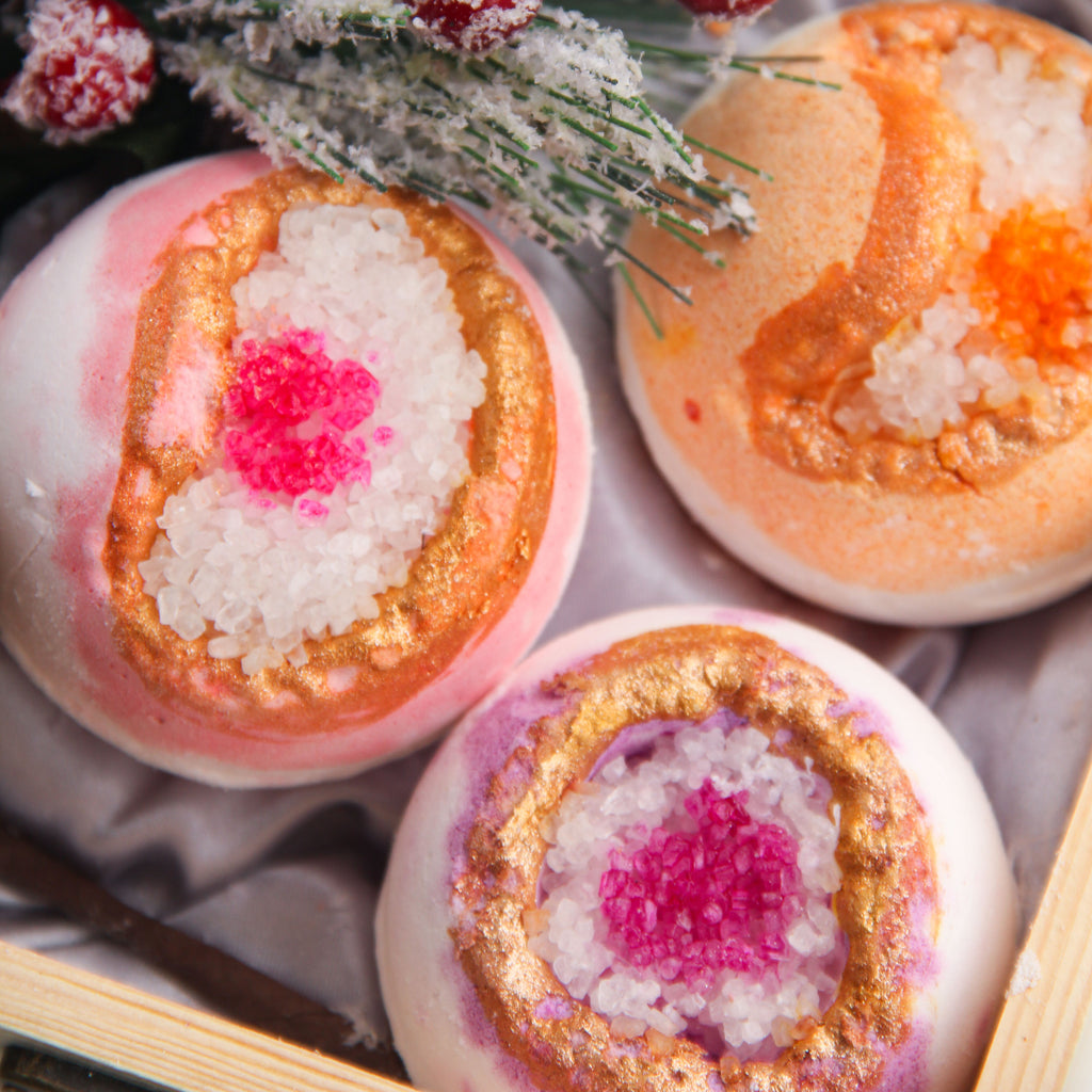 INDULGENCE Bath Bomb Christmas Gift Set