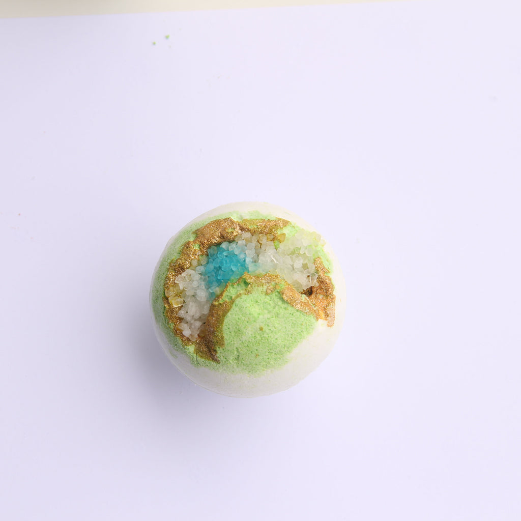 Tea tree GEODE Crystal Essential Oil & Mineral salts Bath bomb