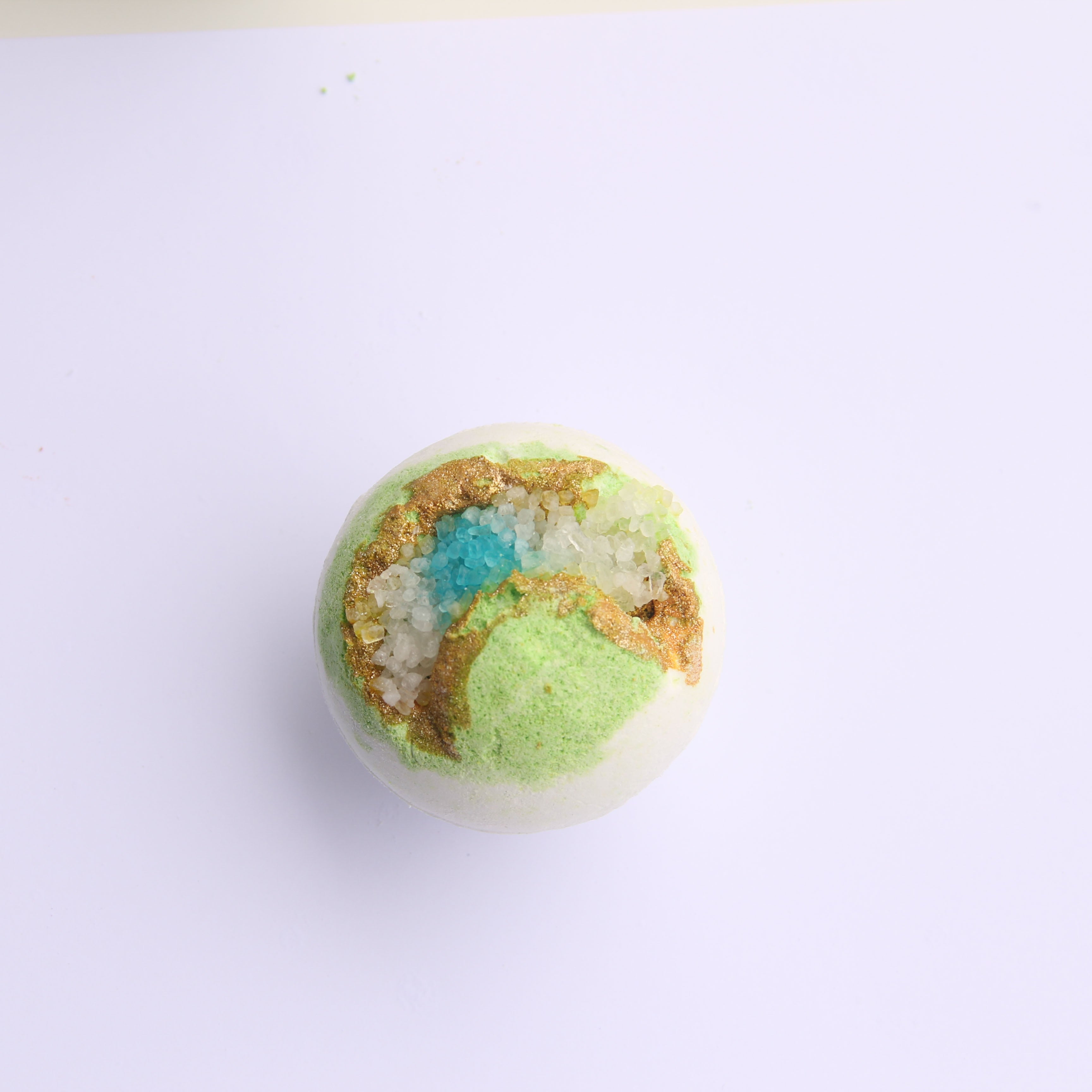 Tea tree GEODE Crystal Essential Oil & Mineral salts Bath bomb