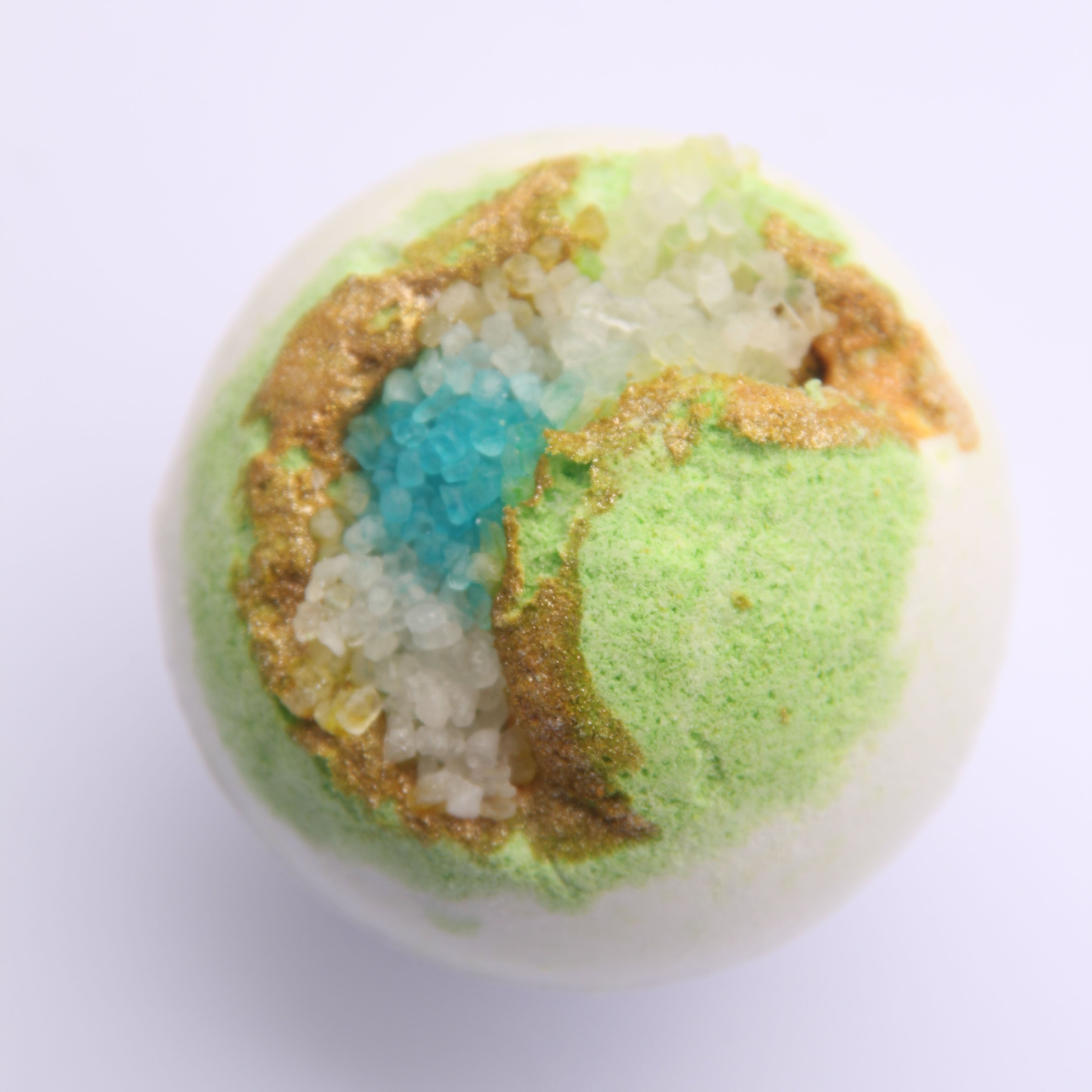 Tea tree GEODE Crystal Essential Oil & Mineral salts Bath bomb