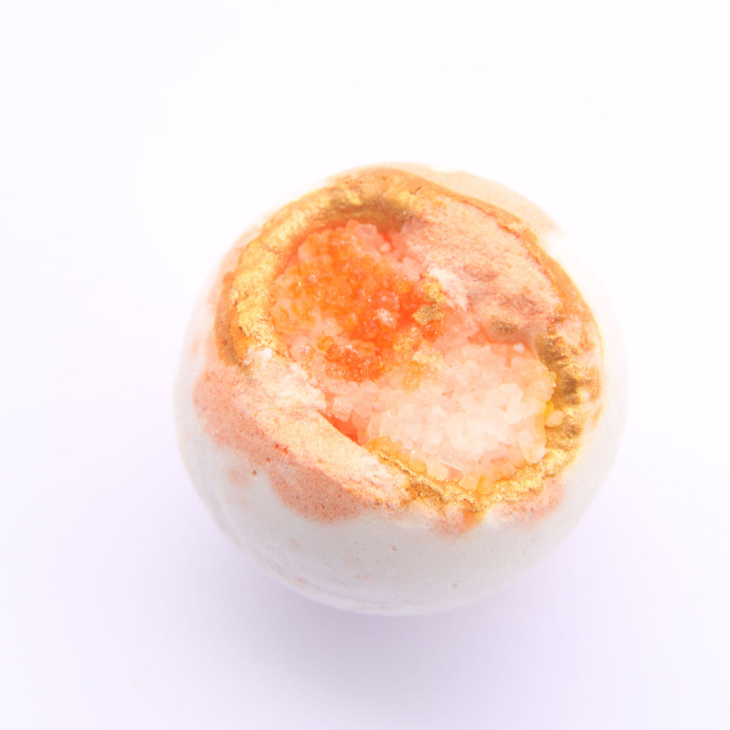 Osmanthus GEODE Crystal Essential Oil & Mineral salts Bath bomb