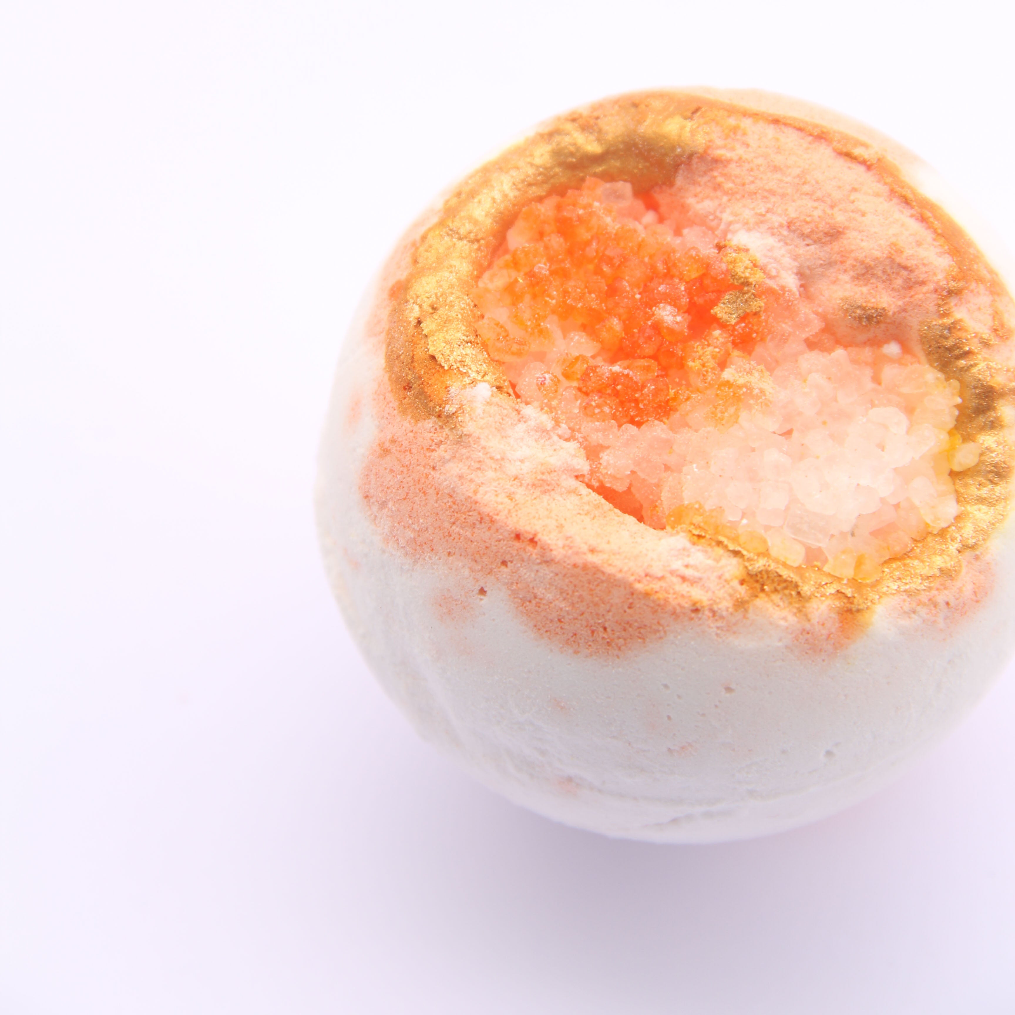 Osmanthus GEODE Crystal Essential Oil & Mineral salts Bath bomb