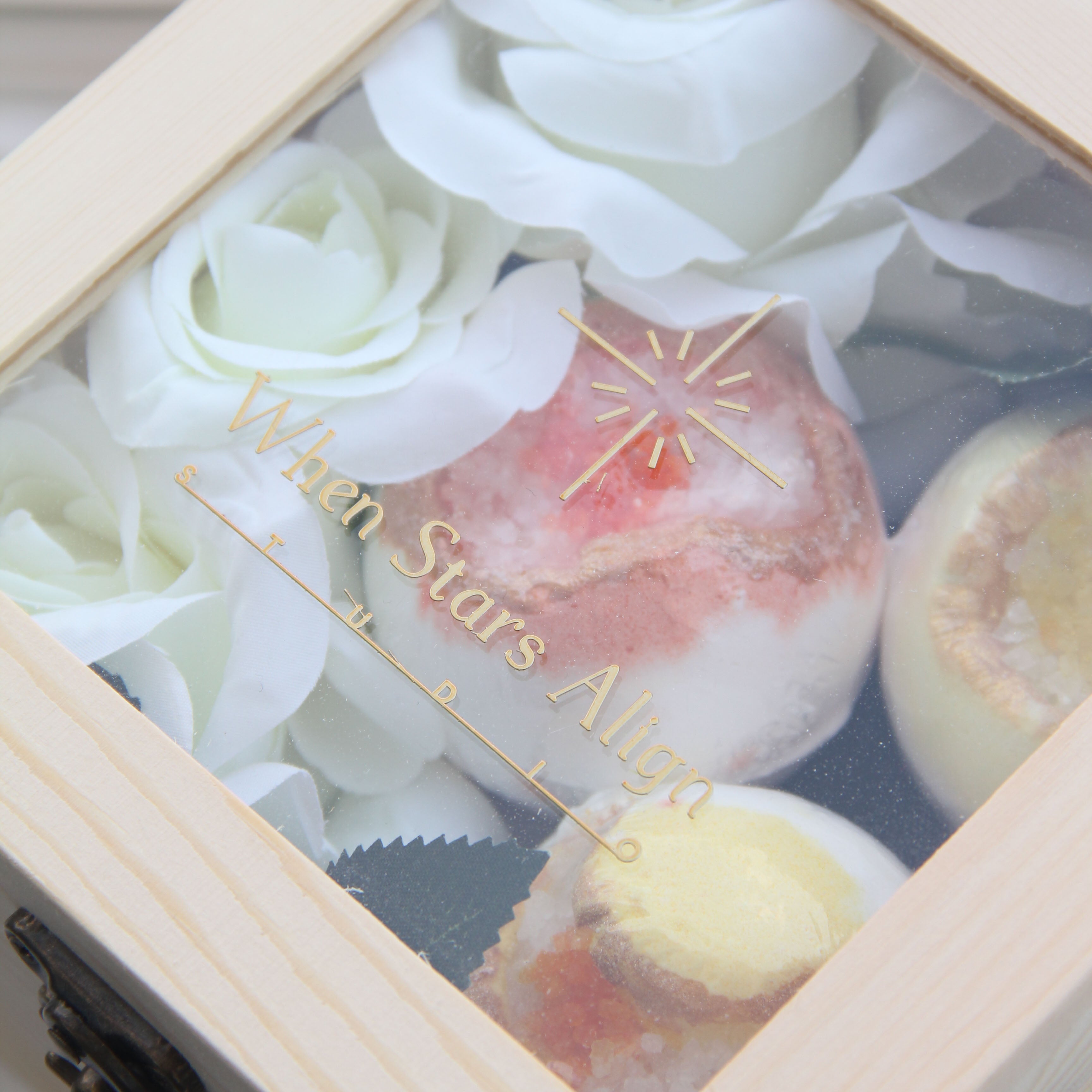 INDULGENCE Bath Bomb Rose Gift Set
