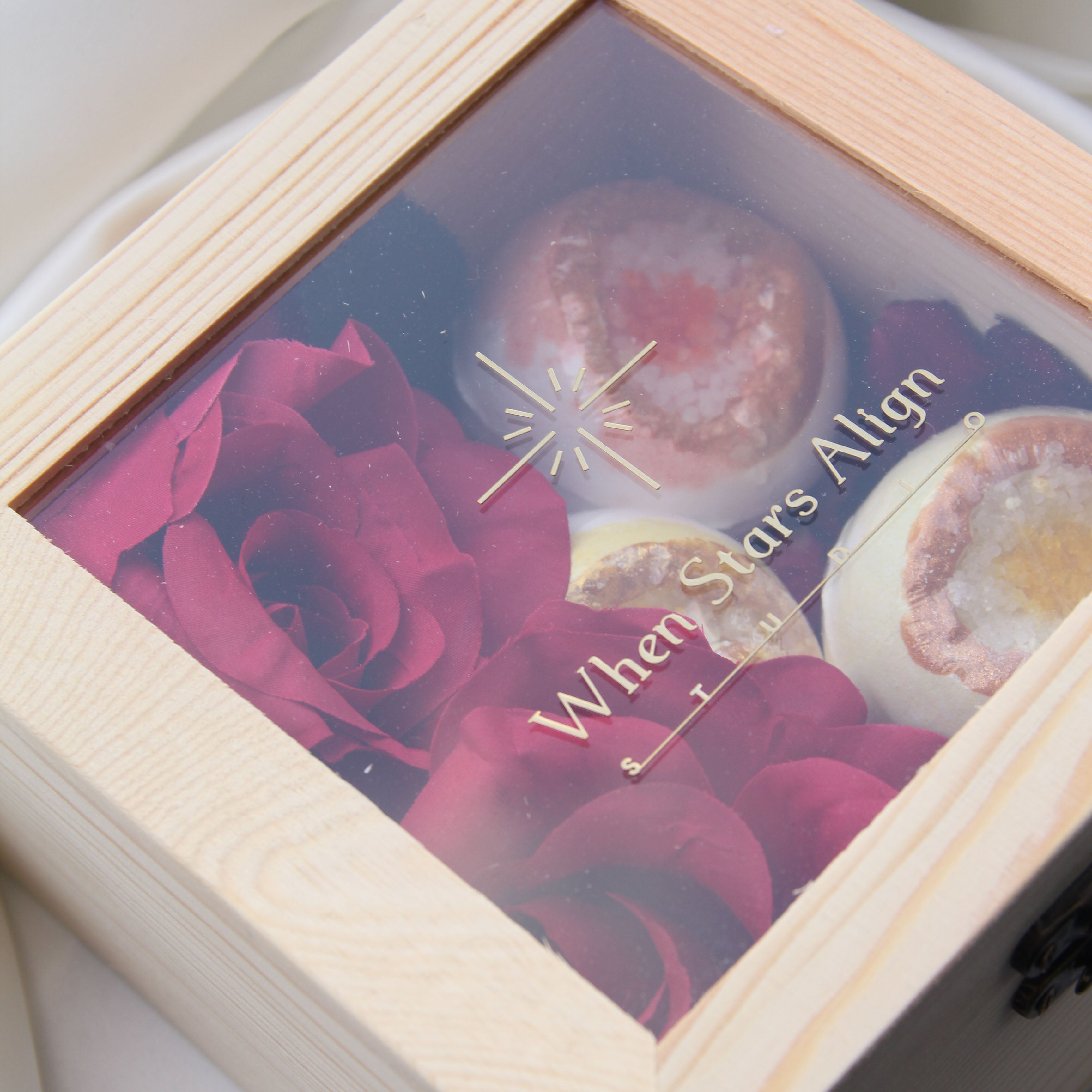 RECHARGE Bath Bomb Rose Gift Set