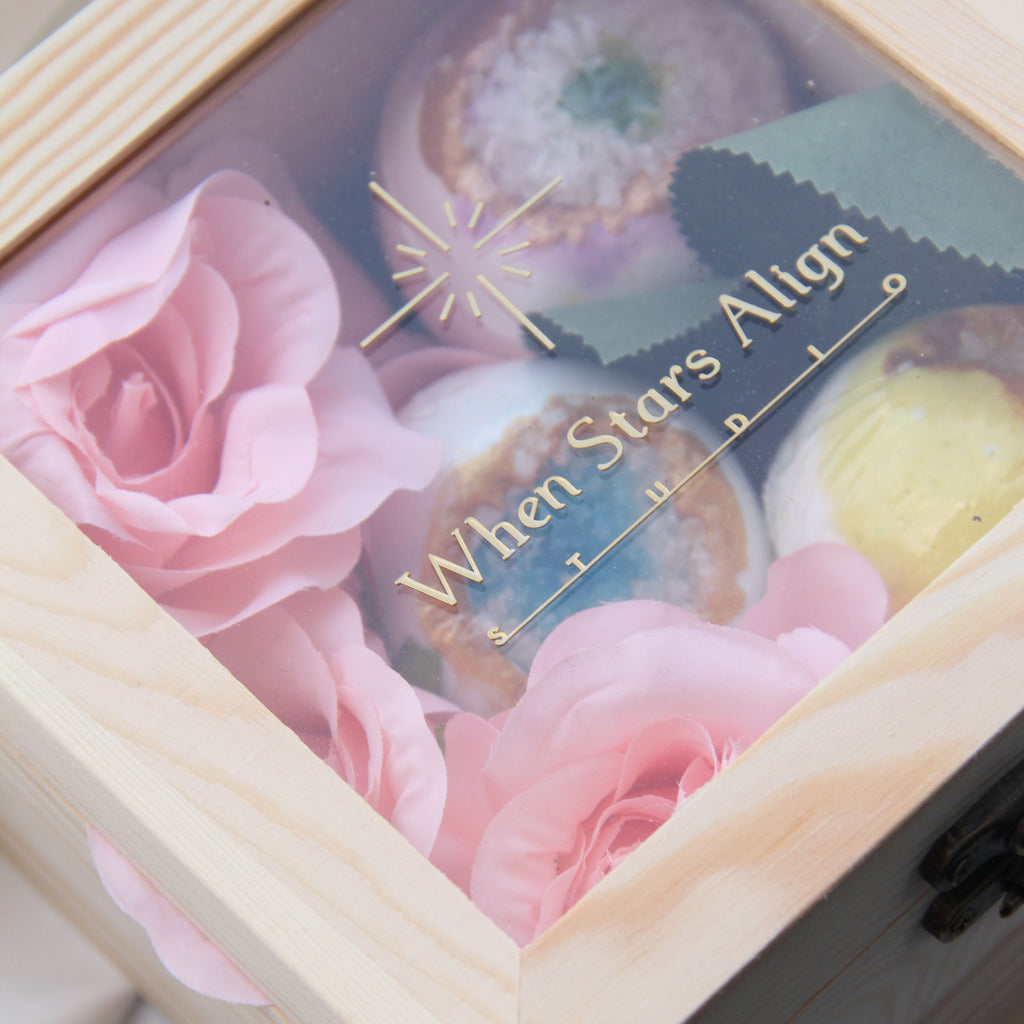 UNWINDING Bath Bomb Rose Gift Set