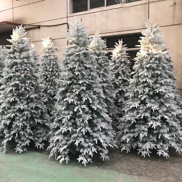 Tulta - 1.8m Majestic Flocked Artificial Christmas Tree w/bag